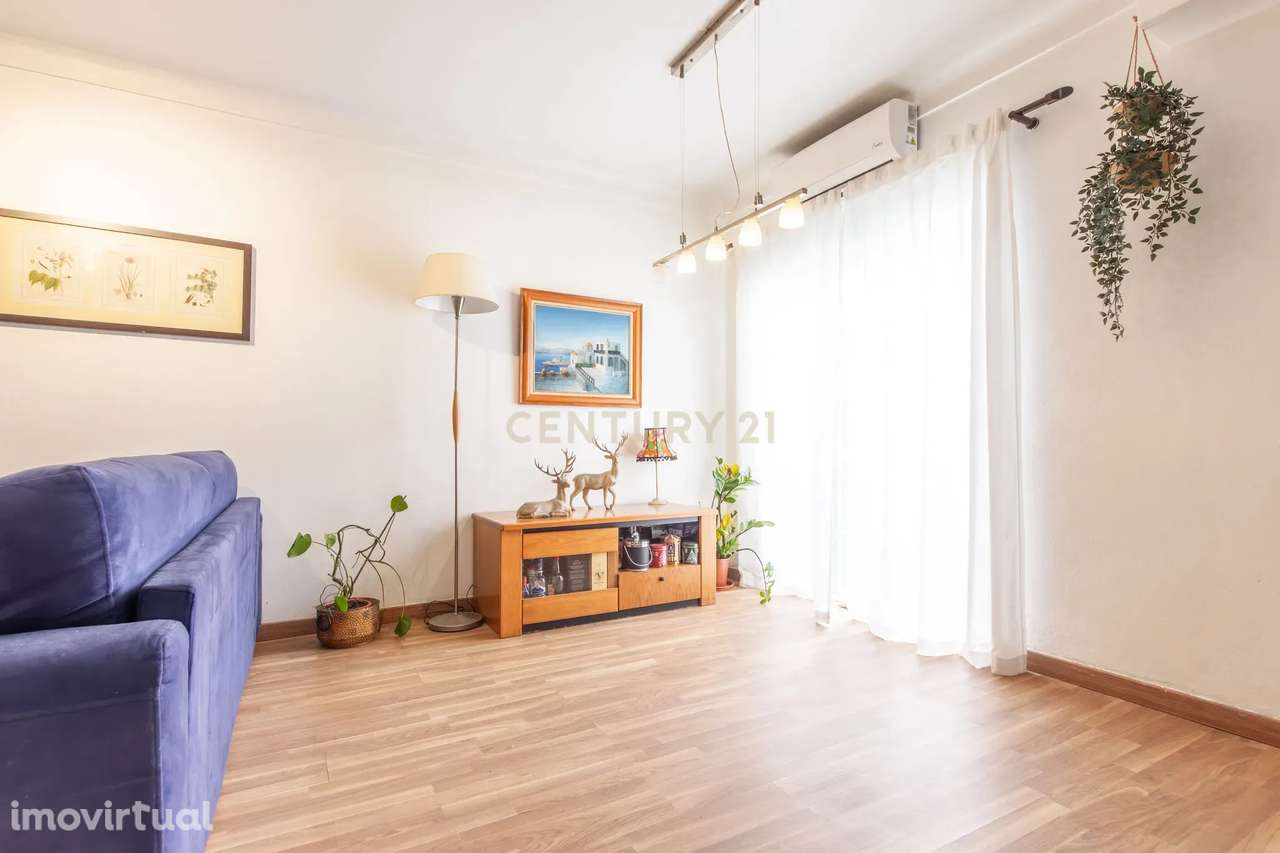 Moradia T3 na Quinta do Conde com quintal e sotão - Grande imagem: 5/34