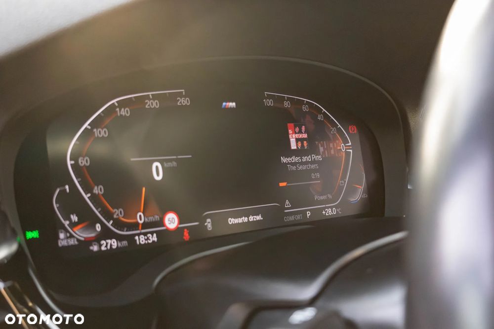 BMW Seria 5 520d xDrive M Sport Edition - 27