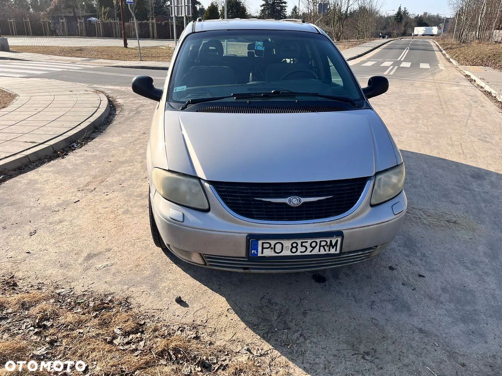 Chrysler Grand Voyager 3.3L Limited - 11