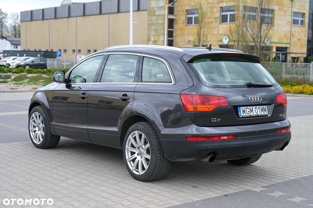 Audi Q7 - 3