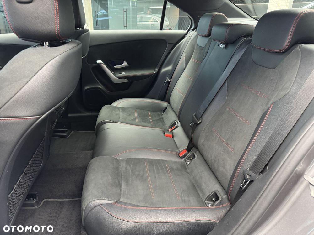 Mercedes-Benz Klasa A 200 AMG Line 7G-DCT - 15