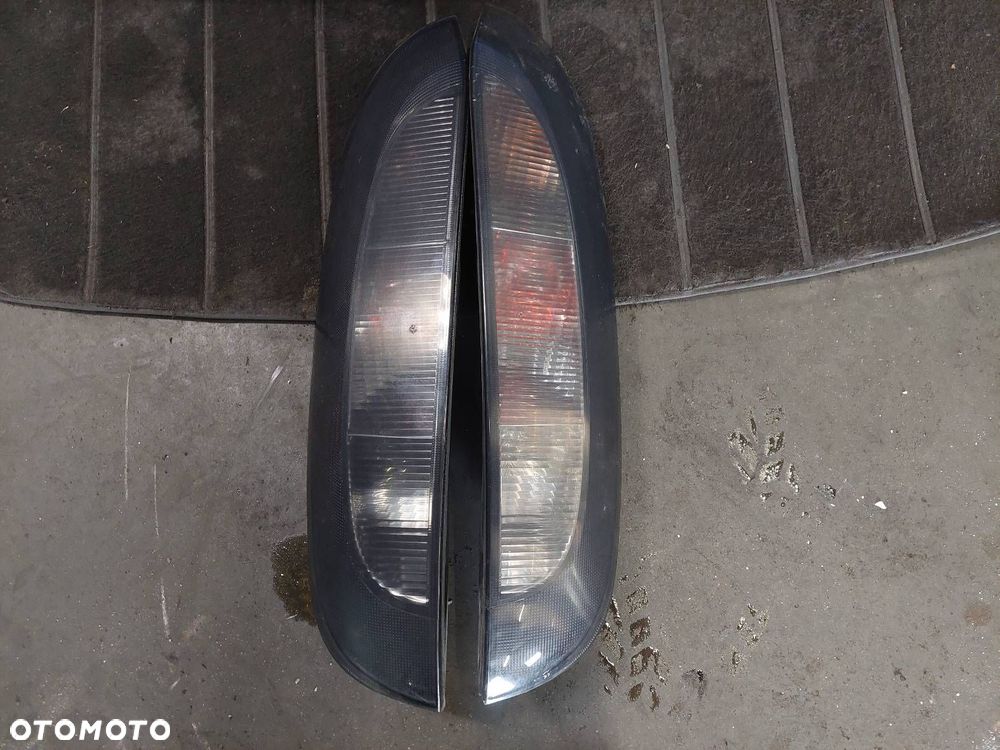 KOMPLETNY TYŁ KLAPA BAGAŻNIKA ZDERZAK TYŁ LAMPY OPEL CORSA C LIFT Z21B - 2