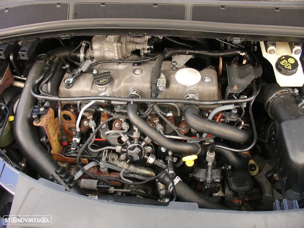 Ford S-Max 1.8 TDCi Titanium 7L - 22