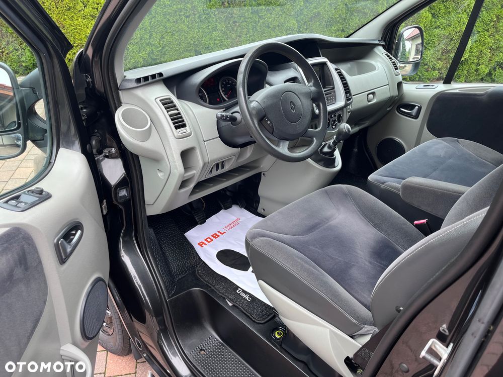 Renault TRAFIC - 7