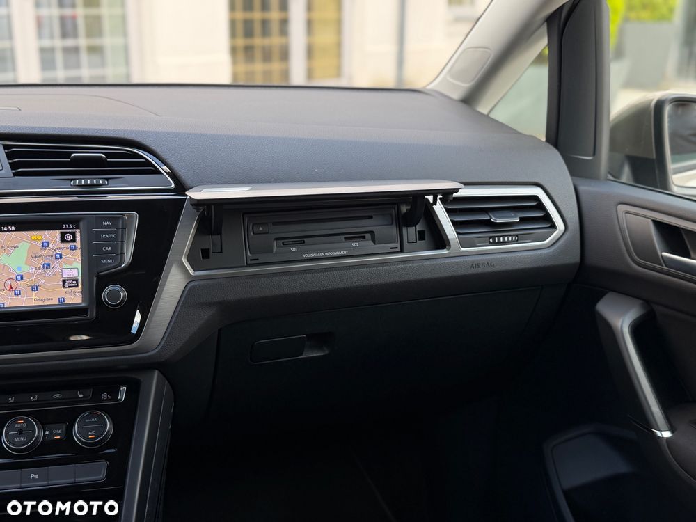 Volkswagen Touran 1.2 TSI (BlueMotion Technology) SOUND - 18