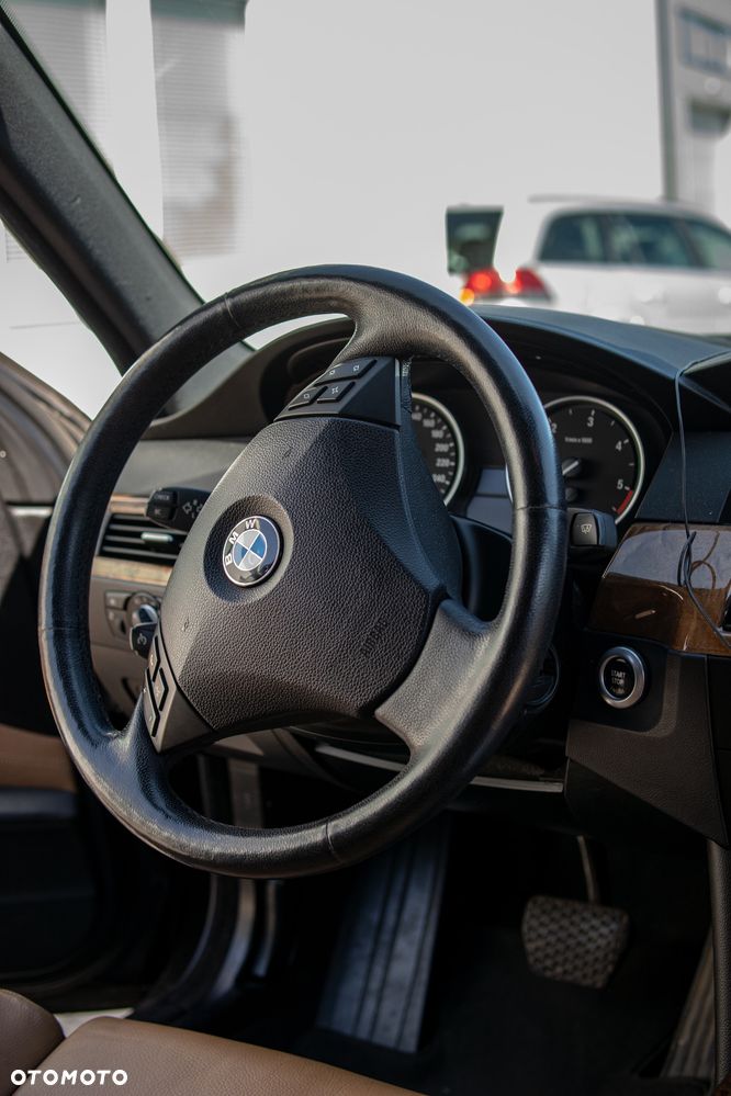 BMW Seria 5 - 13