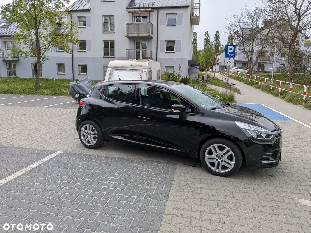 Renault Clio 1.2 16V 75 LIMITED - 2