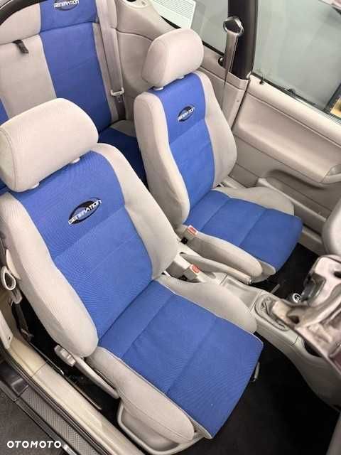 Volkswagen Golf - 4