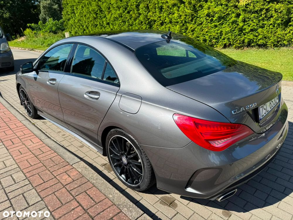 Mercedes-Benz CLA 250 7G-DCT AMG Line - 8