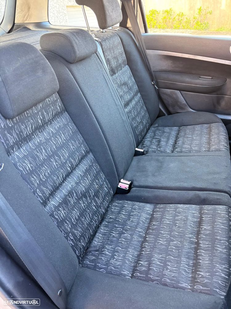 Peugeot 307 Break 1.6 HDi Navtech - 13