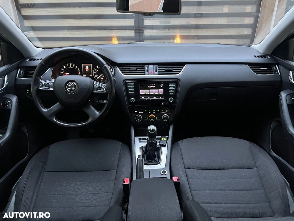 Skoda Octavia 1.6 TDI Ambition - 29