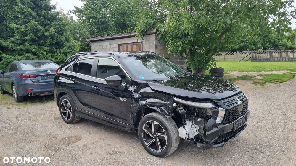 Mitsubishi Eclipse Cross 4WD Select Black - 3