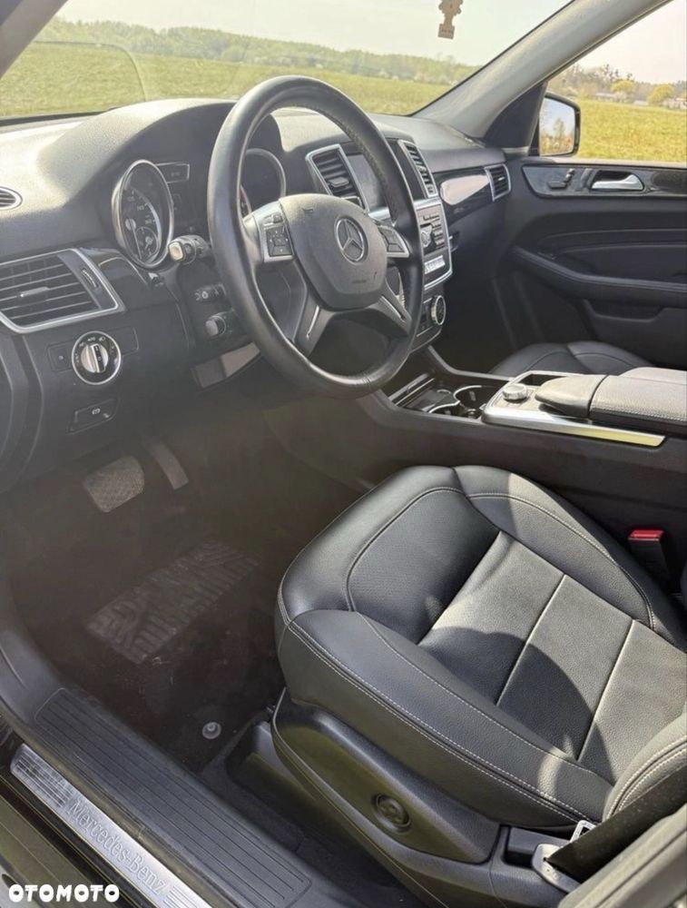 Mercedes-Benz ML - 6