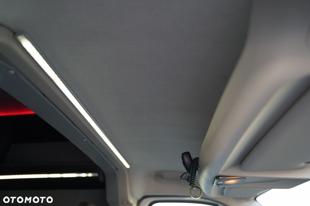 Peugeot BOXER /  9 OSOBOWY /  BLASZAK / FURGON / BOGATE WYPOSAŻENIE / - 30