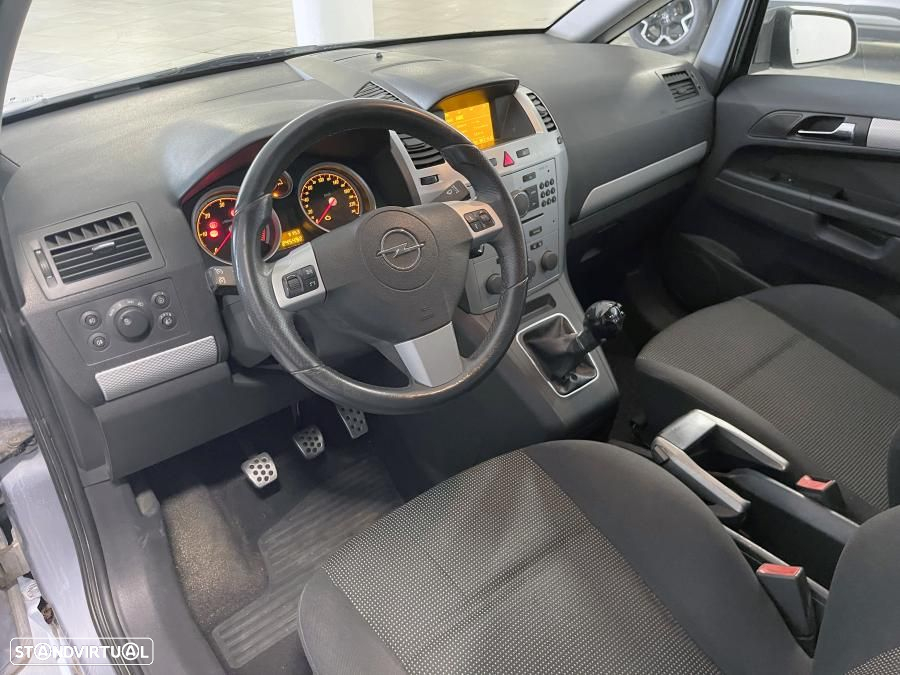 Opel Zafira 1.9 CDTi Cosmo - 5