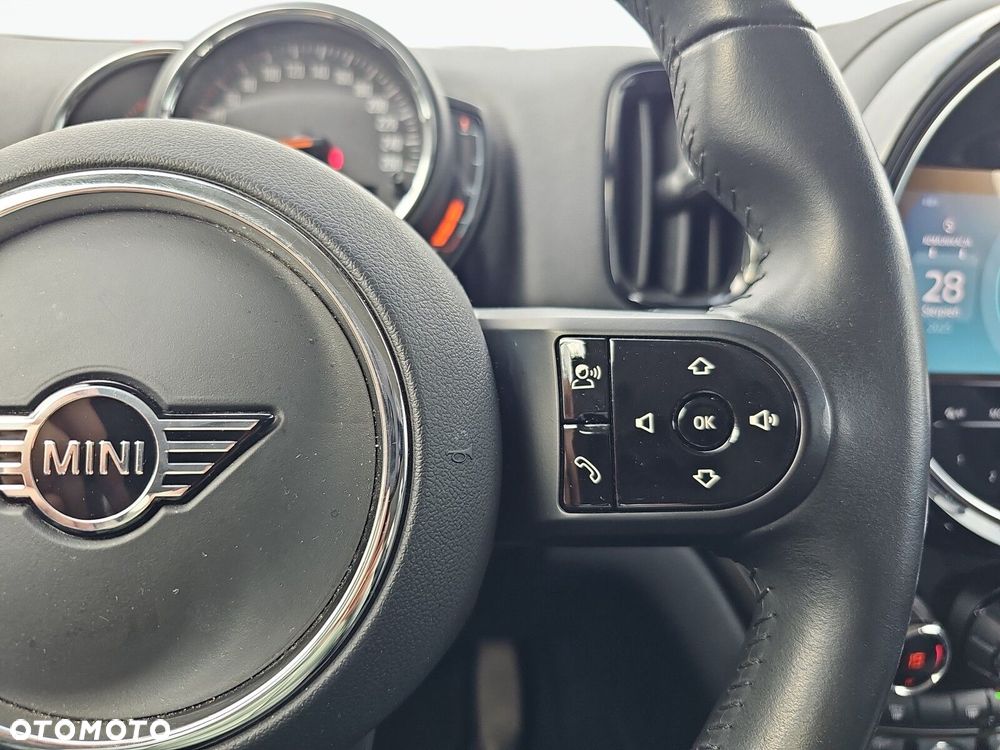 MINI Countryman Cooper Classic Trim - 16