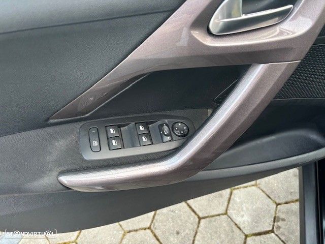 Peugeot 2008 1.6 BlueHDi Style - 14