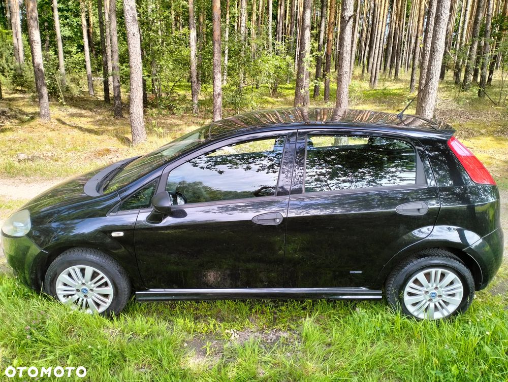 Fiat Punto 1.4 16V Dynamic - 33