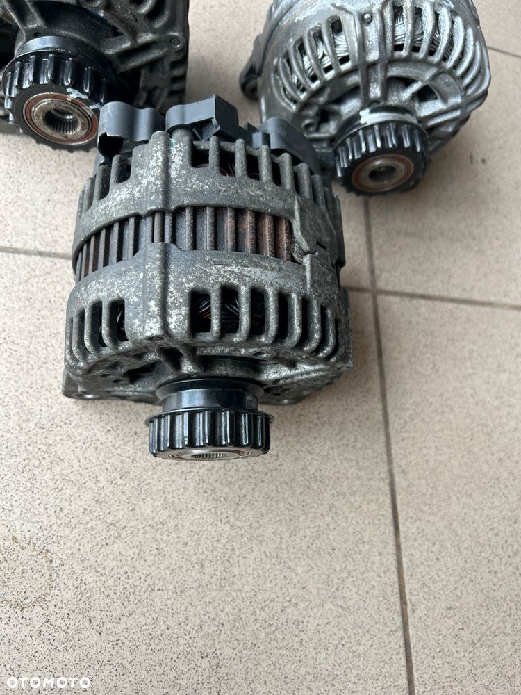 Volkswagen transporter T5 alternator 2.5  070903024A 070903024B 070903024F - 8