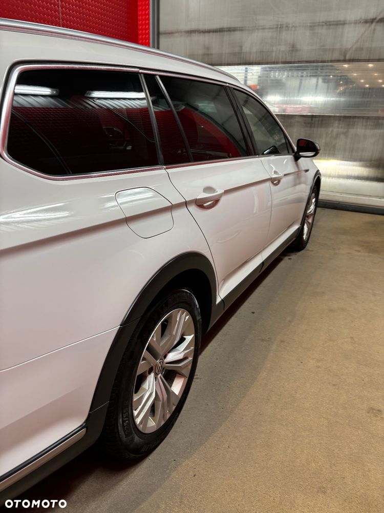 Volkswagen Passat Alltrack 2.0 TDI SCR 4Motion DSG (BMT) - 5