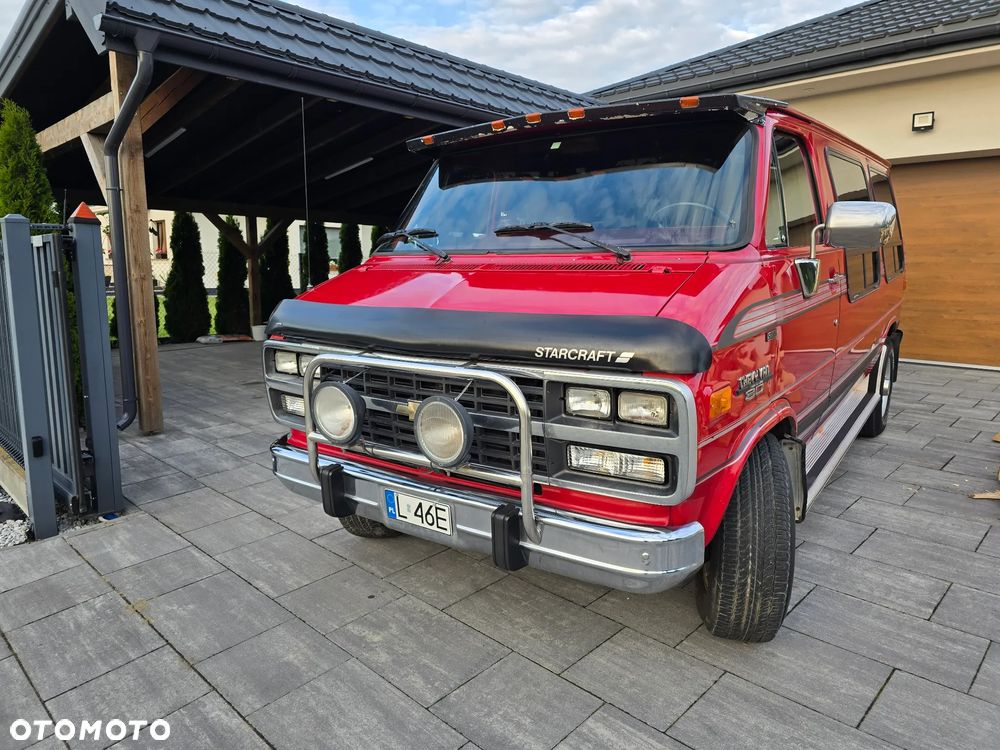 Chevrolet Chevy Van - 2