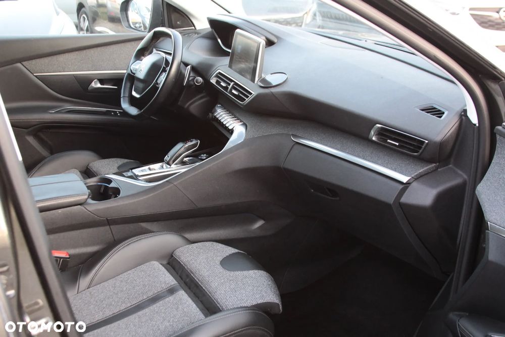 Peugeot 3008 BlueHDi 120 Stop & Start EAT6 Allure - 19