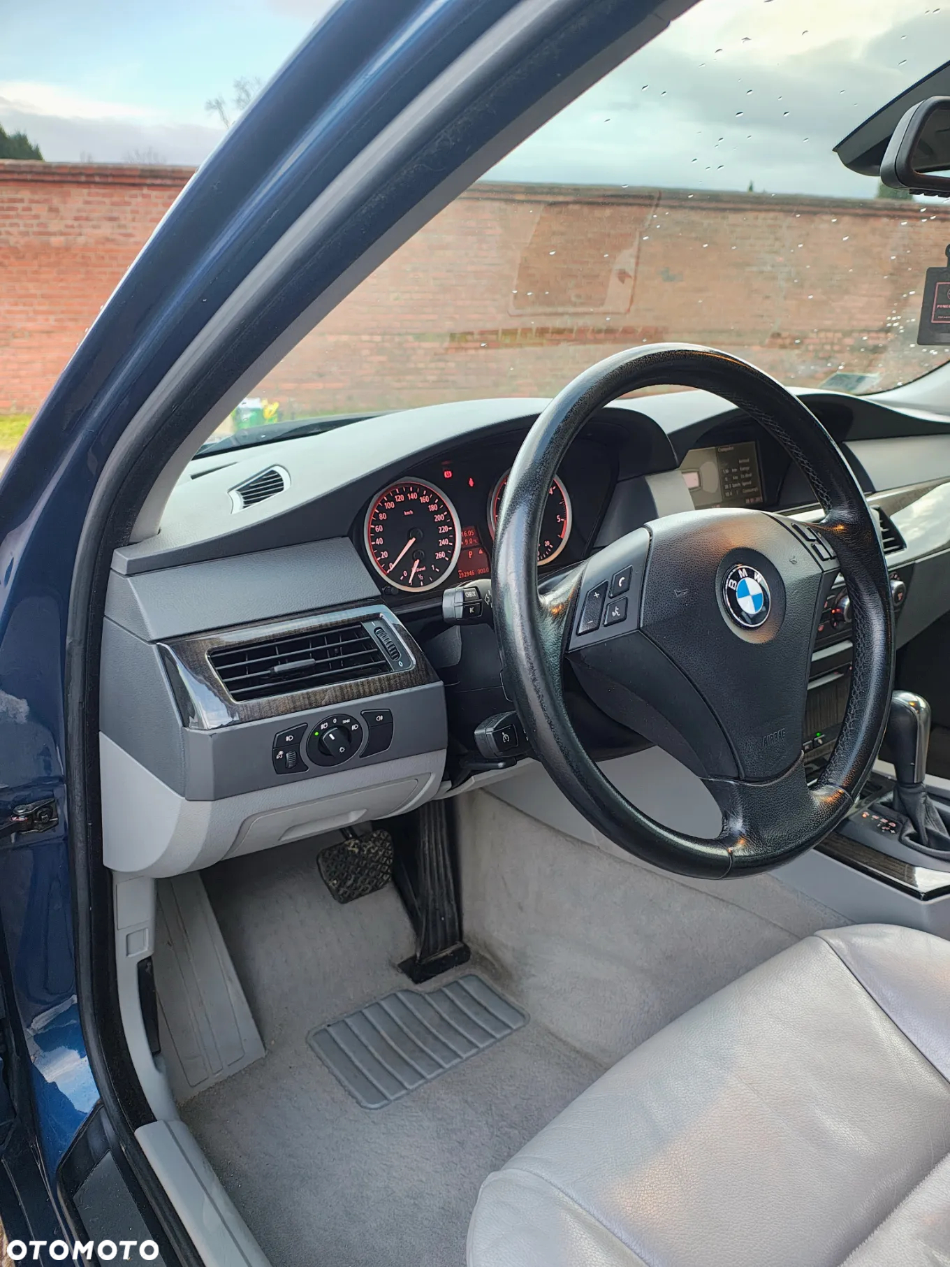BMW Seria 5 525d Touring - 6