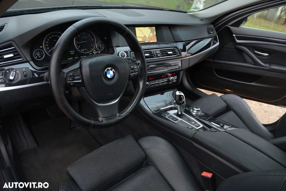 BMW Seria 5 520d xDrive - 5