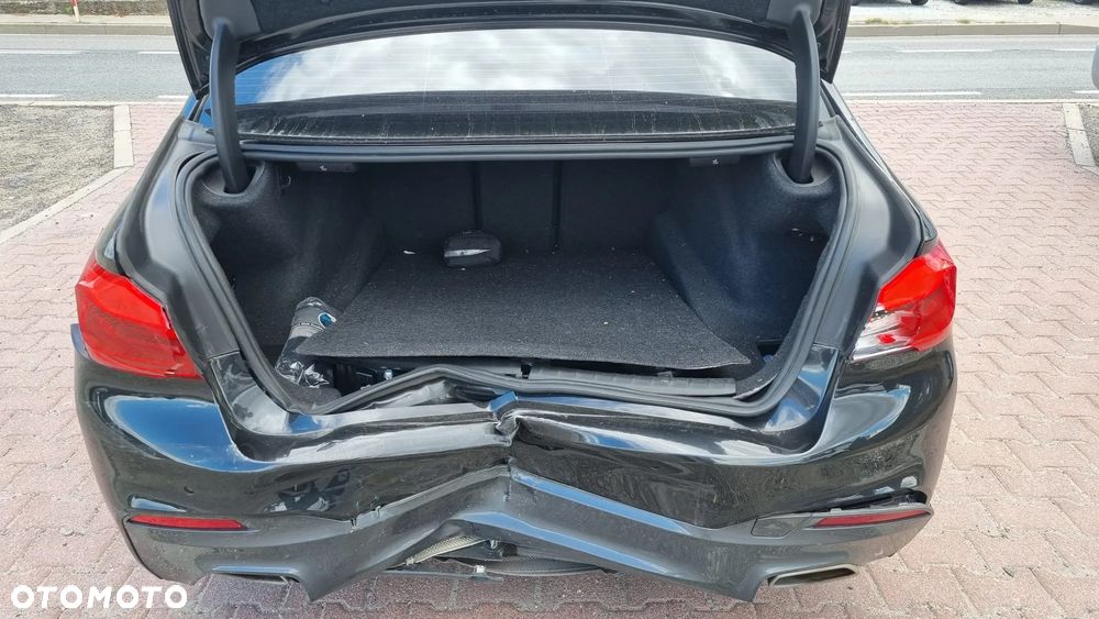 BMW Seria 5 520d xDrive M Sport Edition - 24