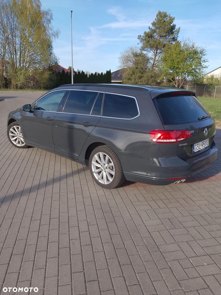 Volkswagen Passat 2.0 TDI SCR DSG Comfortline - 12