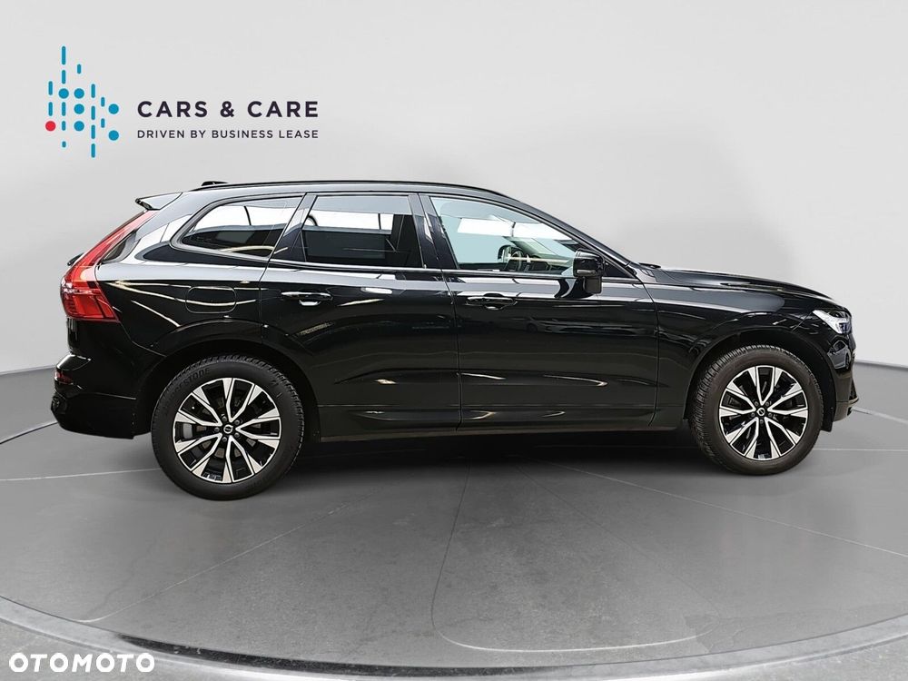 Volvo XC 60 B4 B Essential - 22