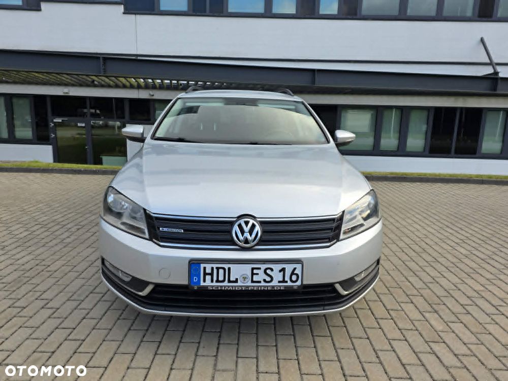 Volkswagen Passat 1.6 TDI BlueMotion Technology Comfortline - 2