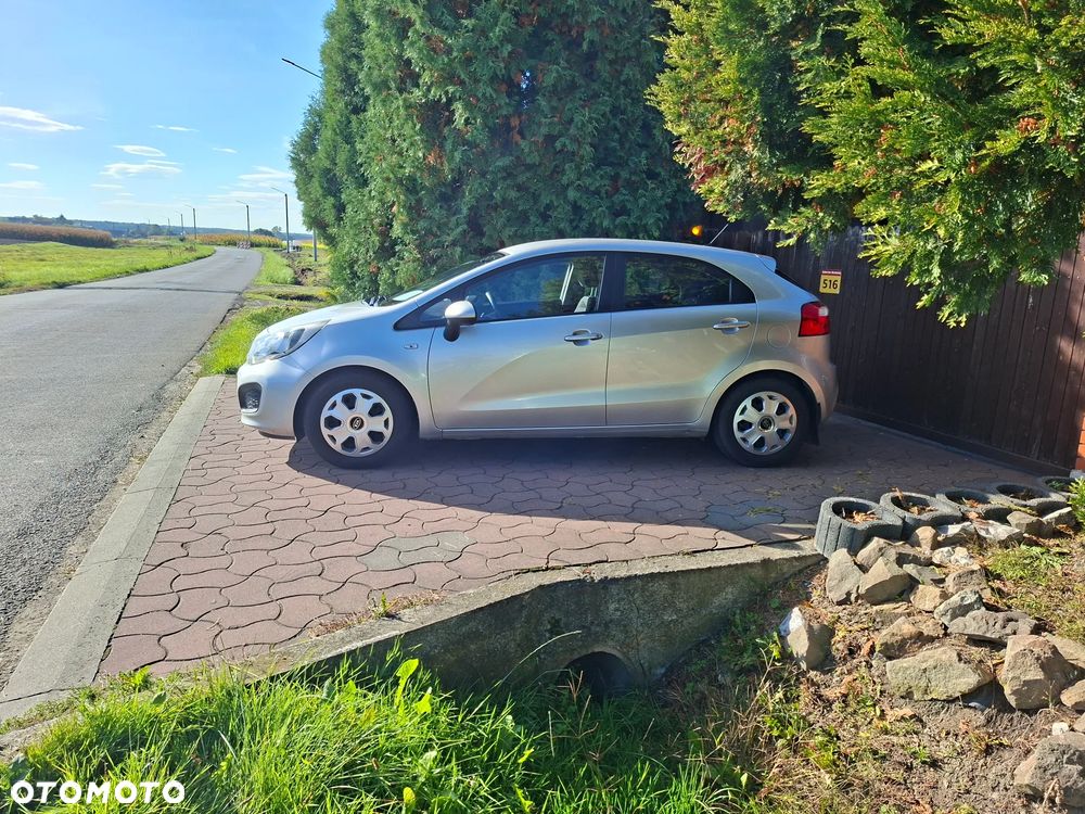 Kia Rio - 21