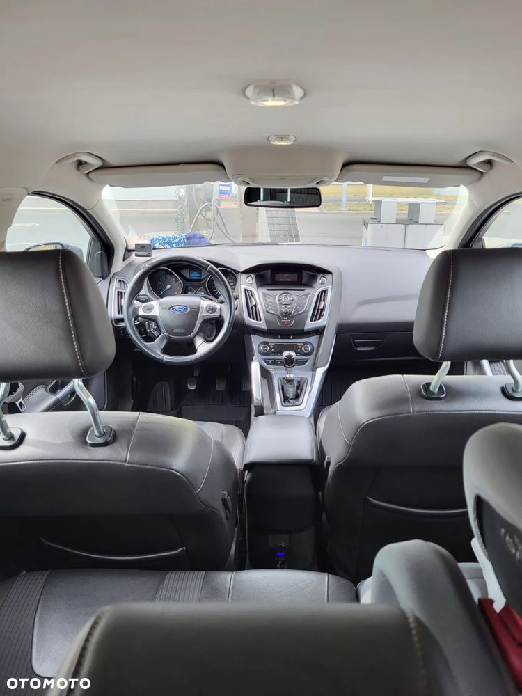 Ford Focus 1.6 EcoBoost Titanium - 13
