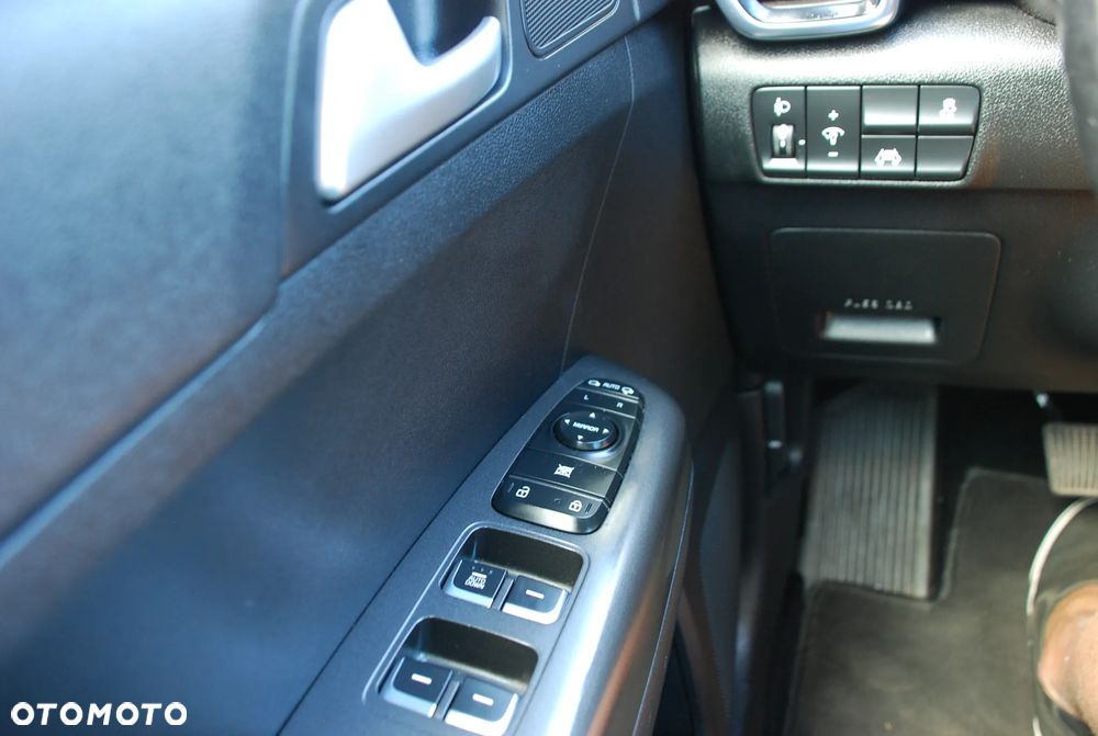 Kia Sportage 1.6 GDI L Business Line Plus 2WD - 31