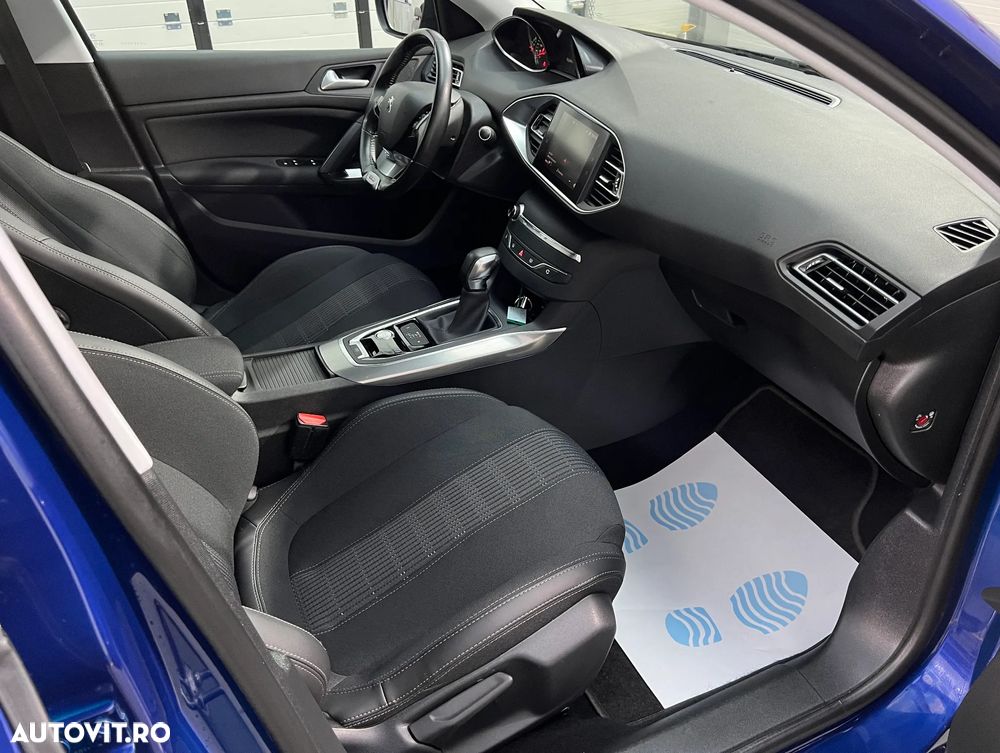 Peugeot 308 PureTech 130 EAT6 Stop & Start GT-Line Edition - 14