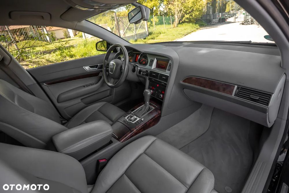 Audi A6 Avant 2.4 multitronic - 23
