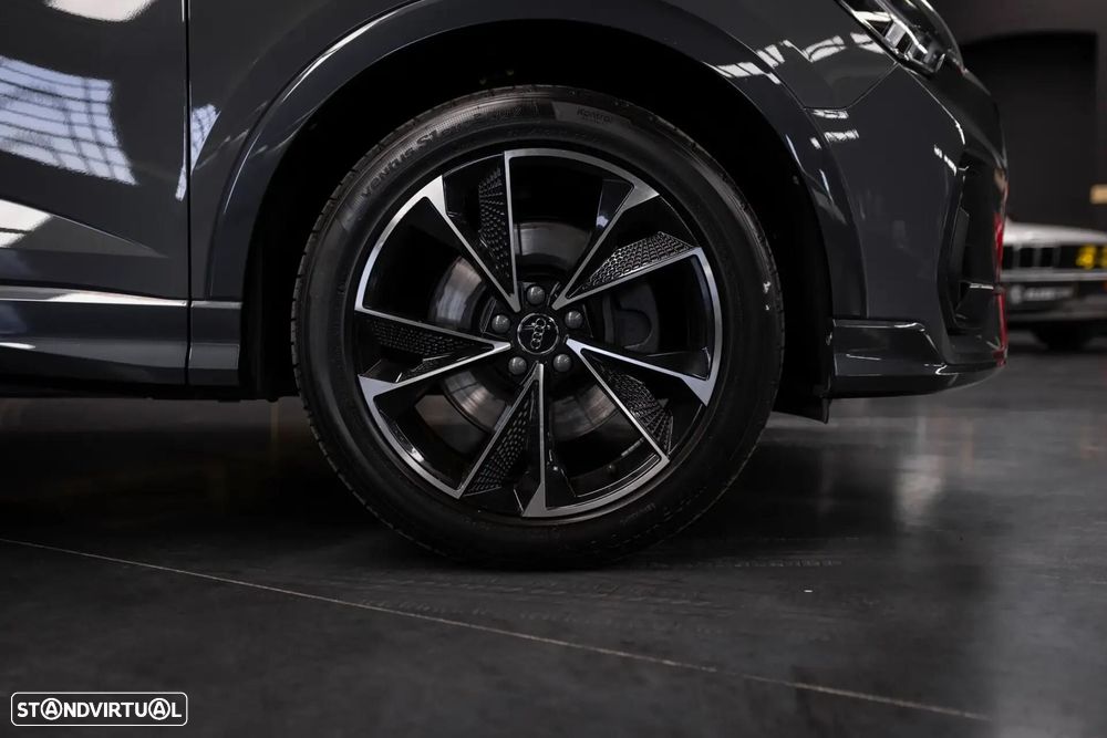 Audi Q3 Sportback 45 TFSIe S tronic - 4