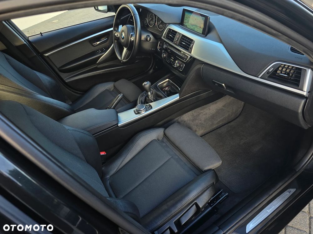 BMW Seria 3 320d Edition M Sport Shadow - 10