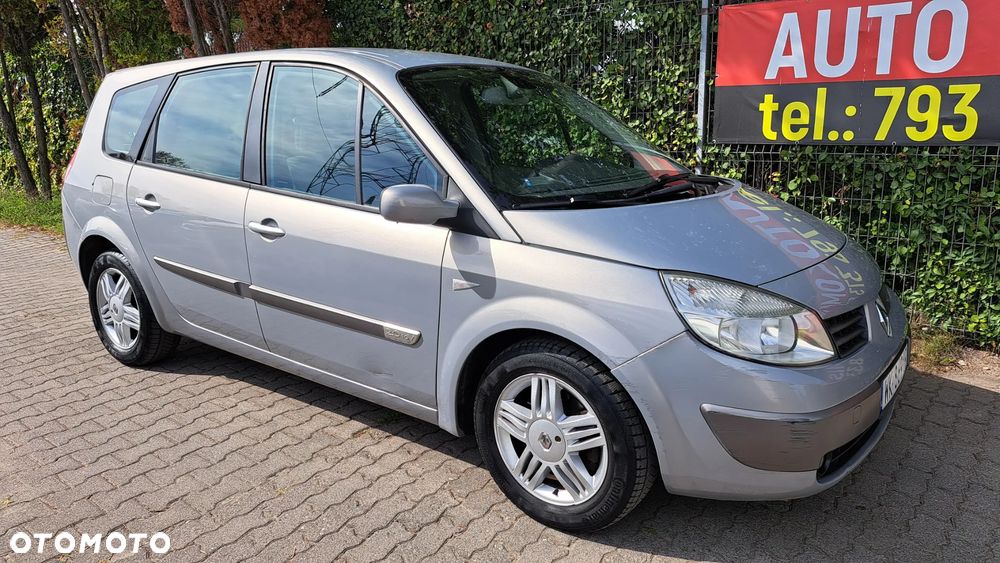 Renault Grand Scenic - 20