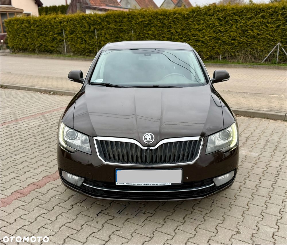 Skoda Superb 2.0 TDI Ambition - 9