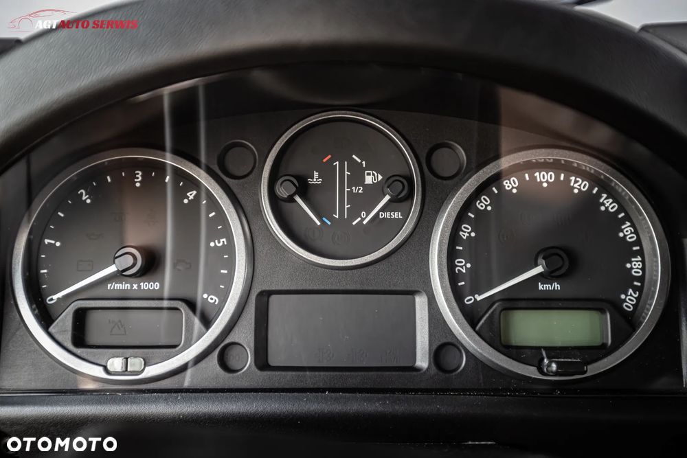 Land Rover Defender 90 2.4 TD4 SE - 30
