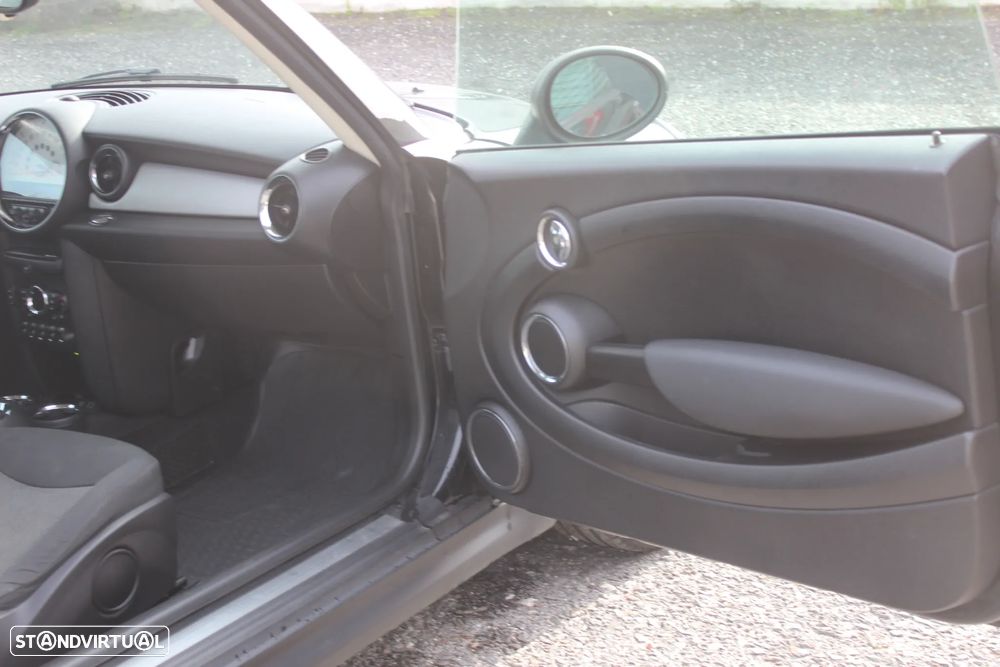 MINI 3 Portas One D - 15