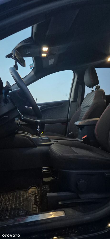 Ford Kuga 1.5 EcoBoost FWD ST-Line - 12