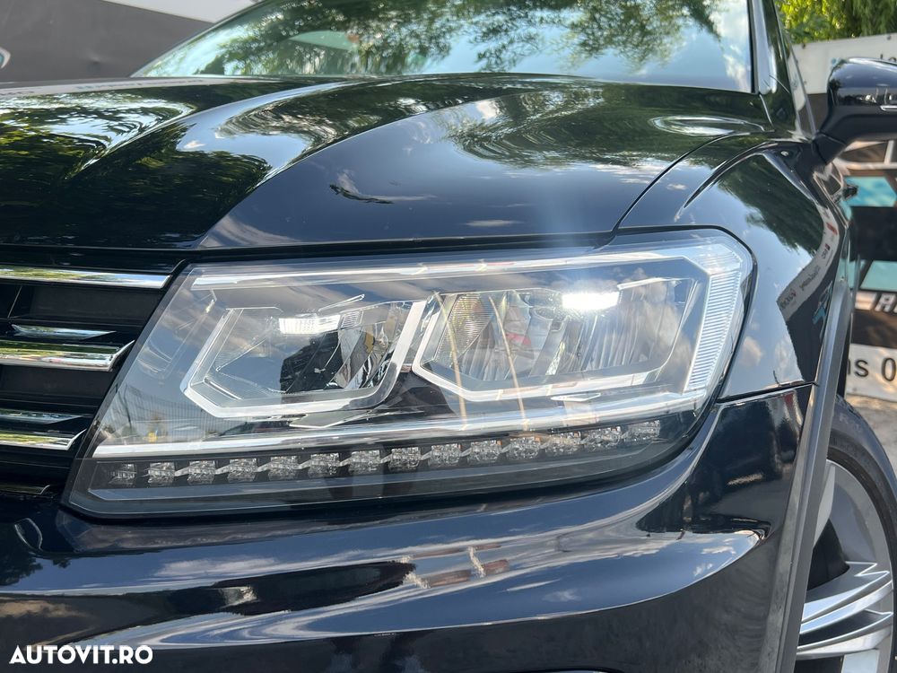 Volkswagen Tiguan 2.0 TDI SCR 4MOTION DSG R-Line - 23