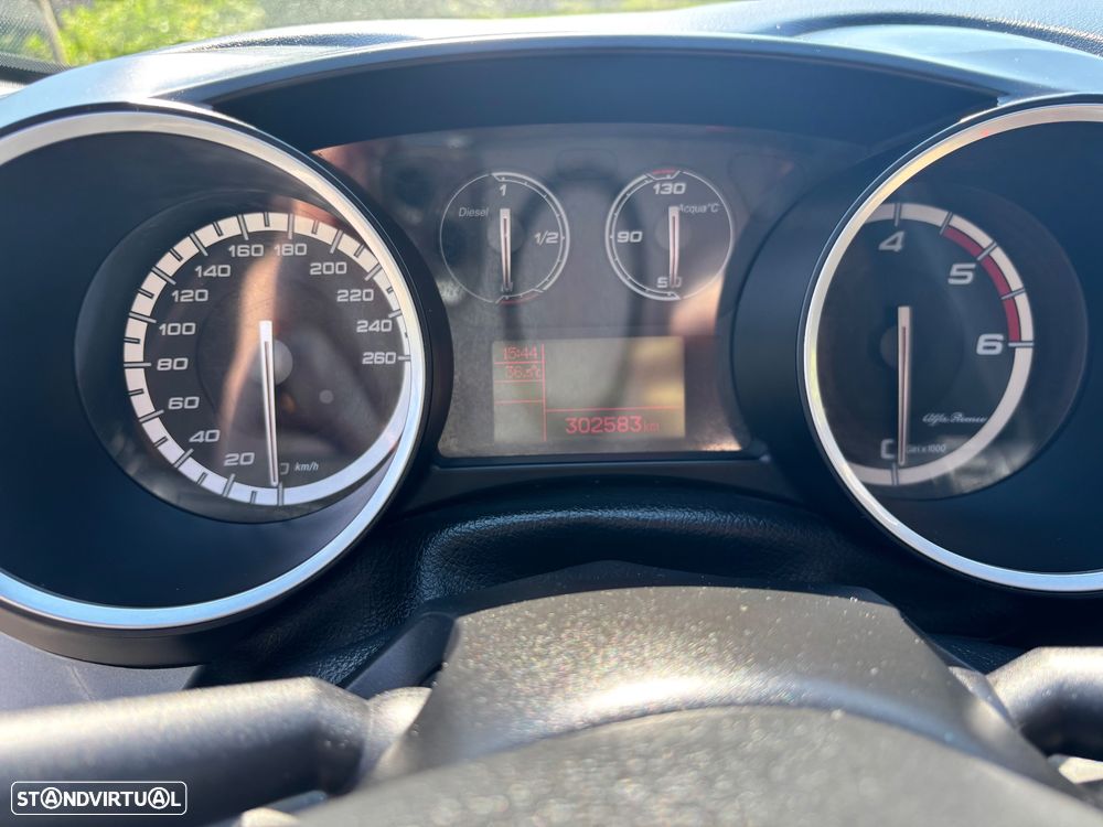 Alfa Romeo Giulietta 1.6 JTDM Distinctive - 14