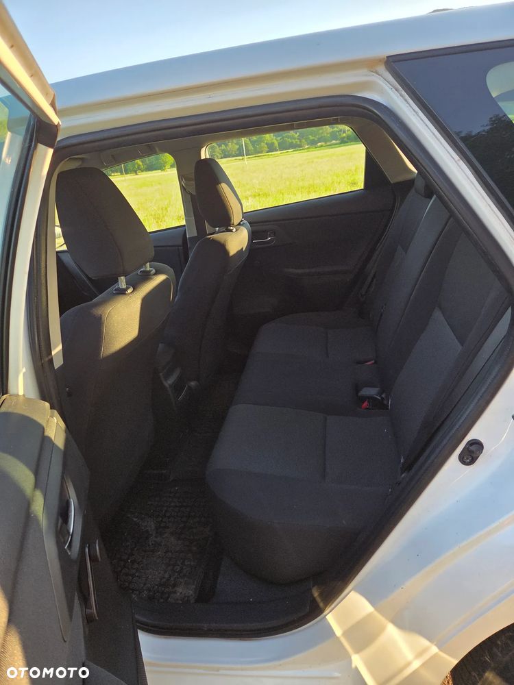 Toyota Auris 1.33 VVT-i Premium - 11