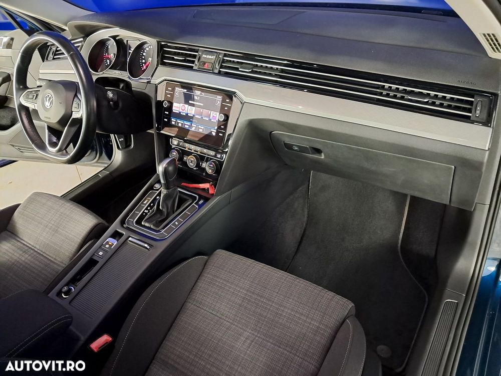 Volkswagen Passat - 9