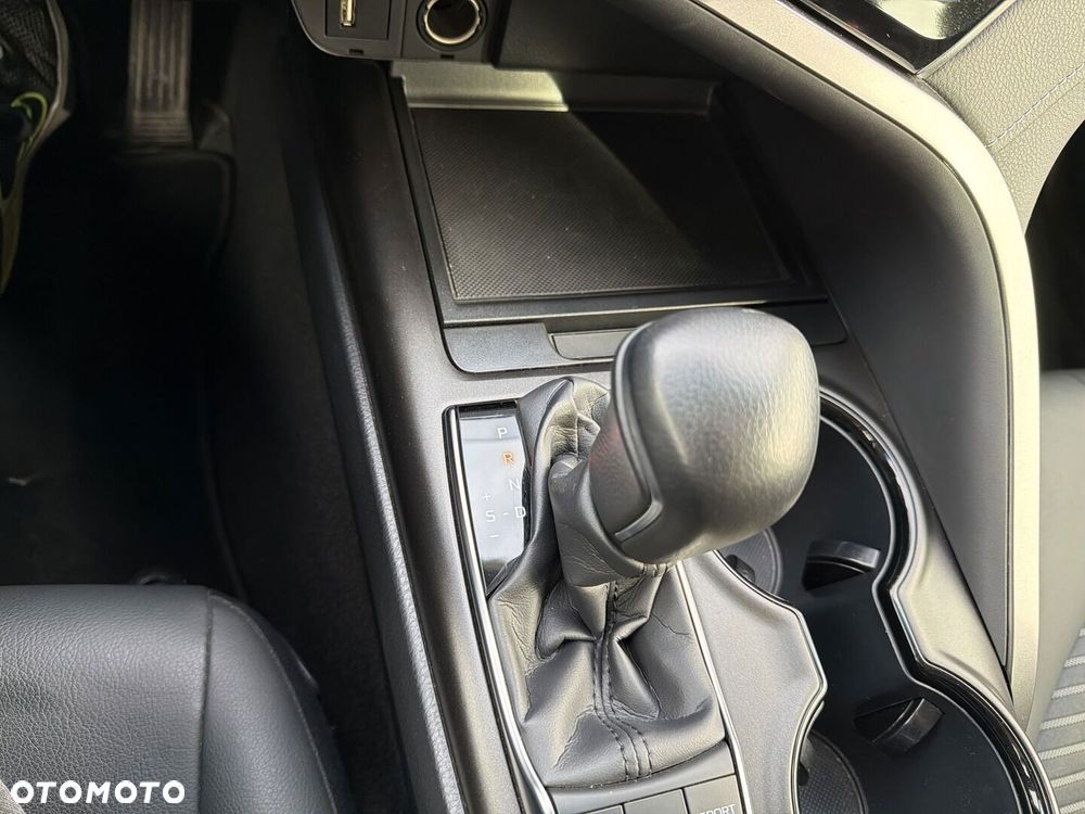 Toyota Camry 2023