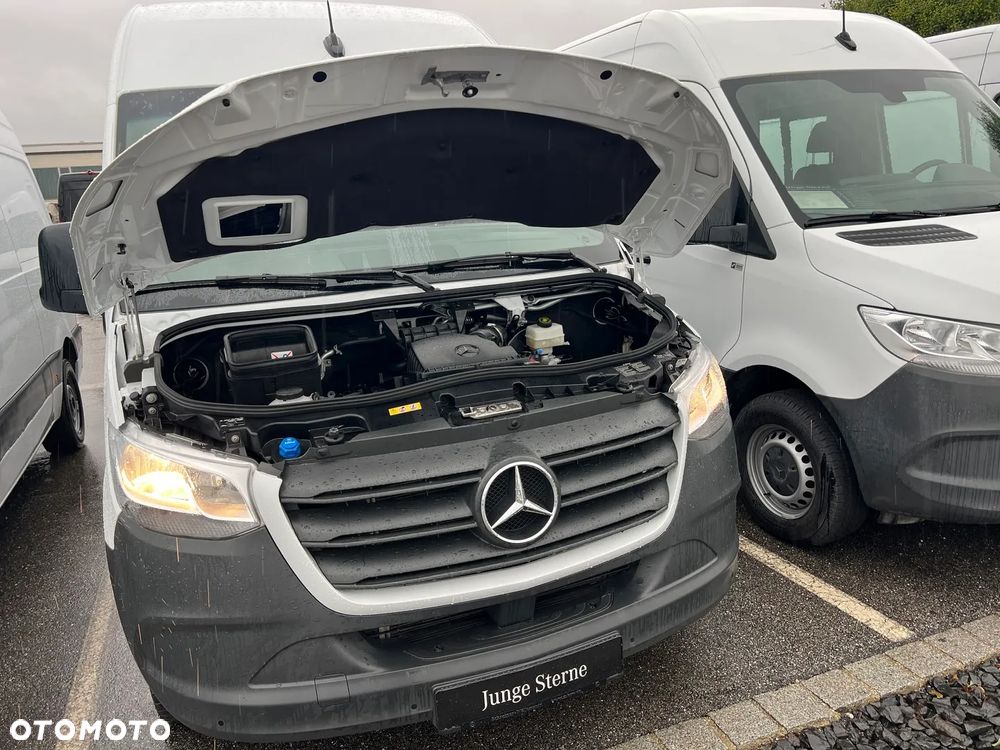 Mercedes-Benz Sprinter - 10